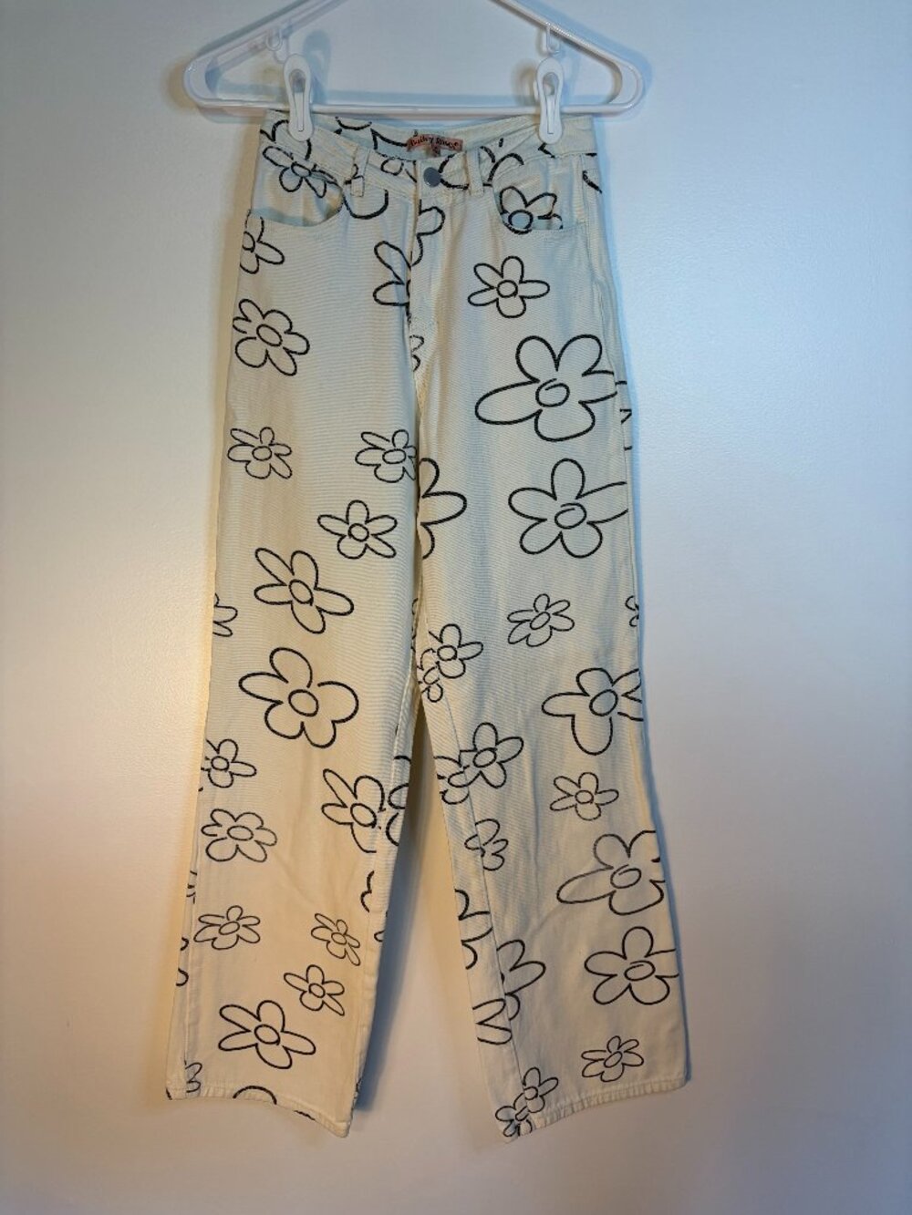 Bailey Rose White Black Floral Pattern High Rise Jeans